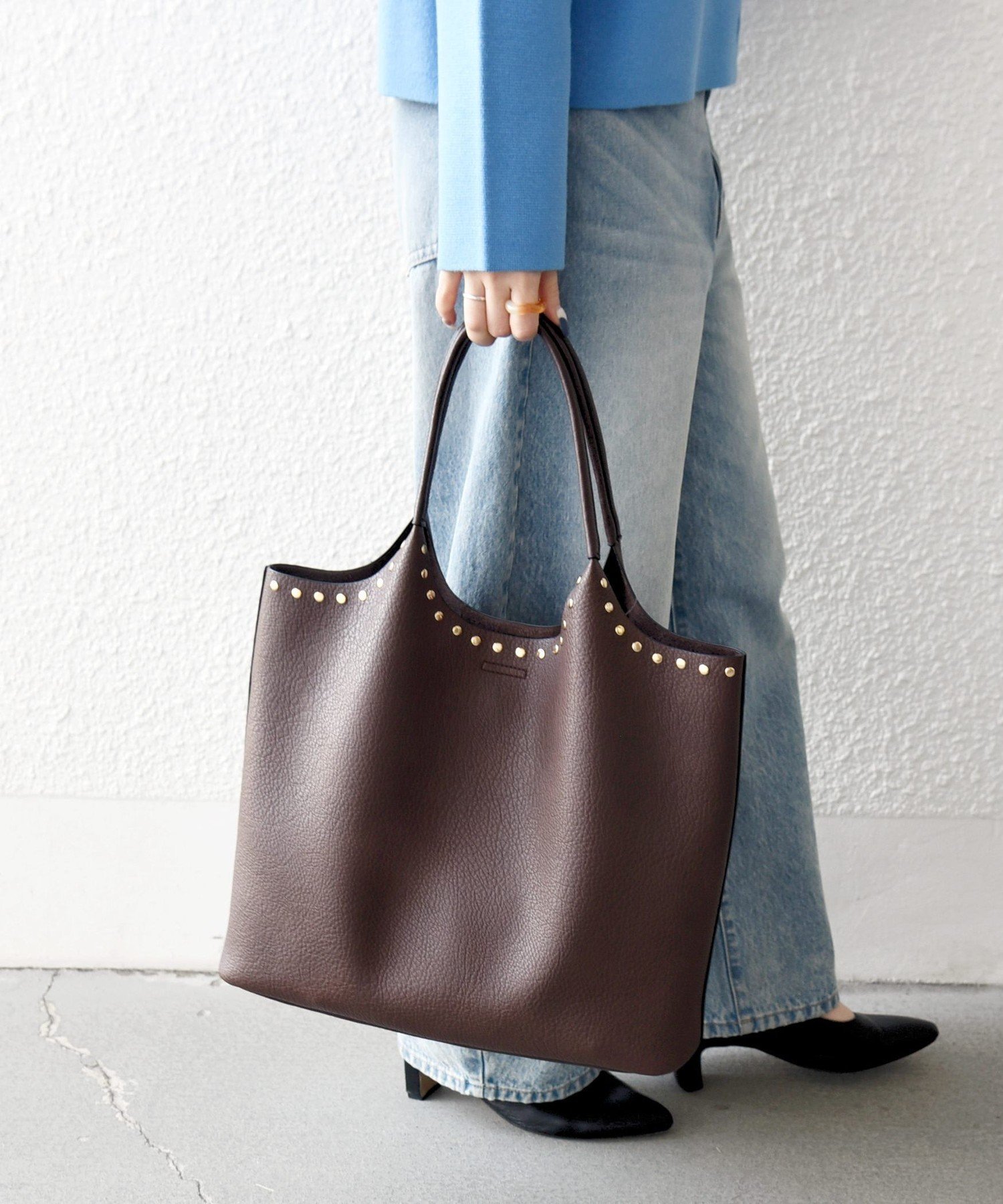 TRES スタッズ付きブラウントートバッグ TRES スタッズ付き レザー