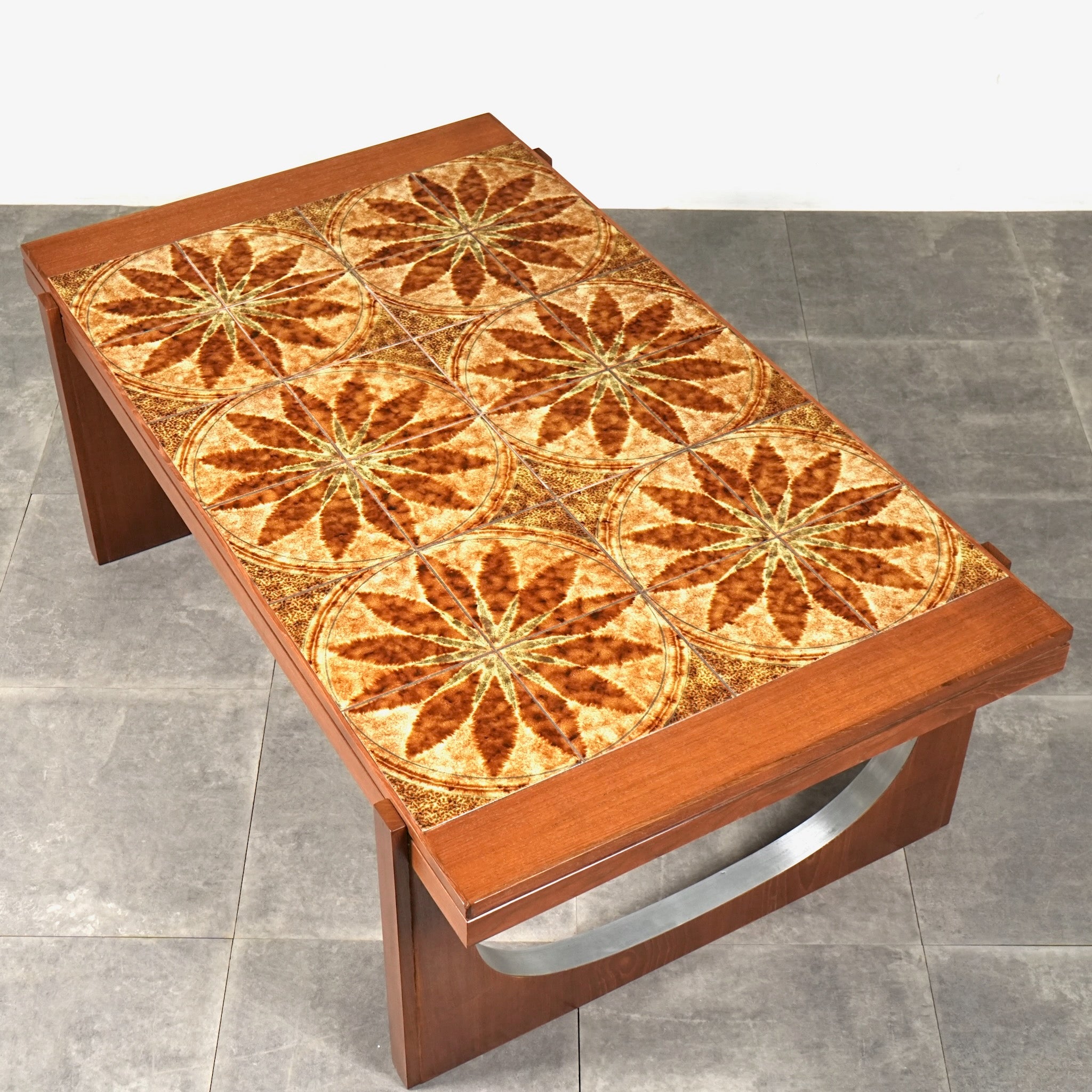 デンマークヴィンテージ タイルトップ ローテーブル – TIME HYPE