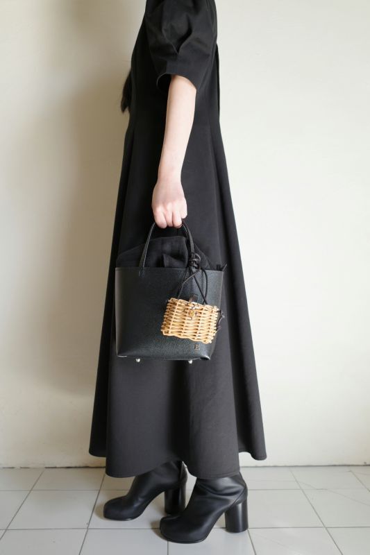 ebagos エバゴス ”E