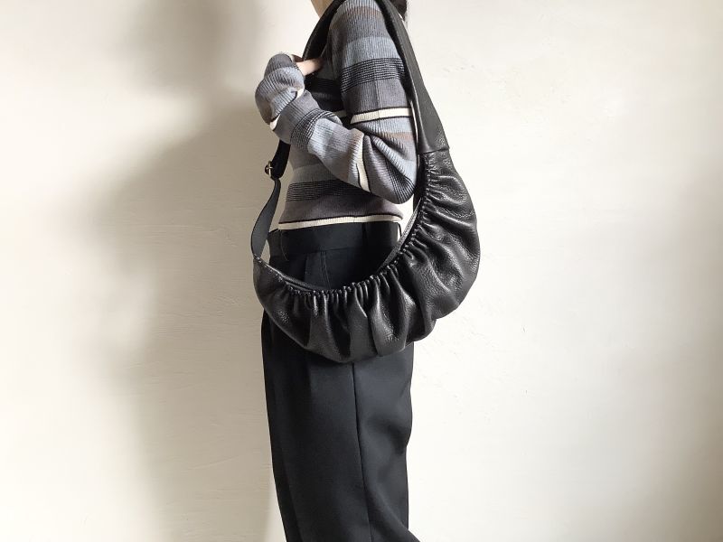 ebagos エバゴス ギャザーボディーバッグ - tity