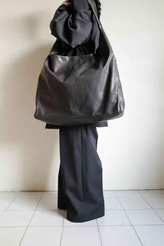 stein SHOULDER BAG・LEATHER・BLACK - tity