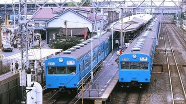山手線の車両は､いつ黄緑色になったのか 通勤電車は､今でも進化が続い