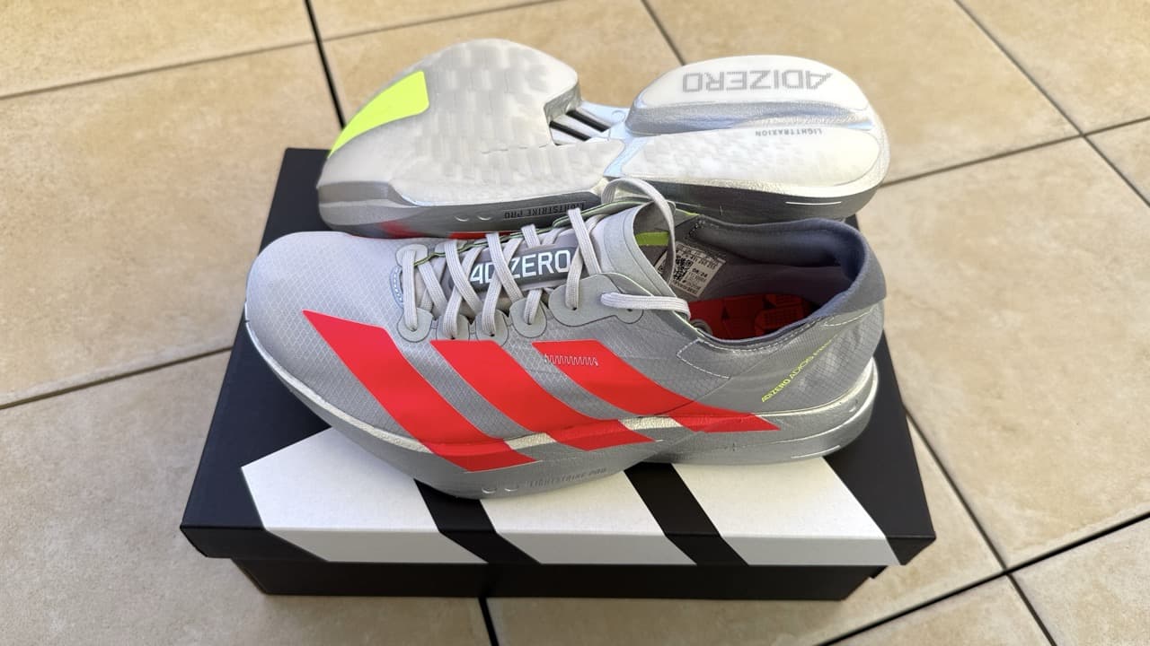 レビュー】Adidas アディゼロ アディオス プロ4：プロ3の不満点が解消