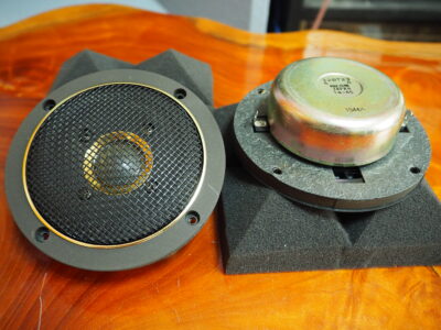 DENON SC-400Firenze ネオジウムマグネットを使ったシステムのユニット