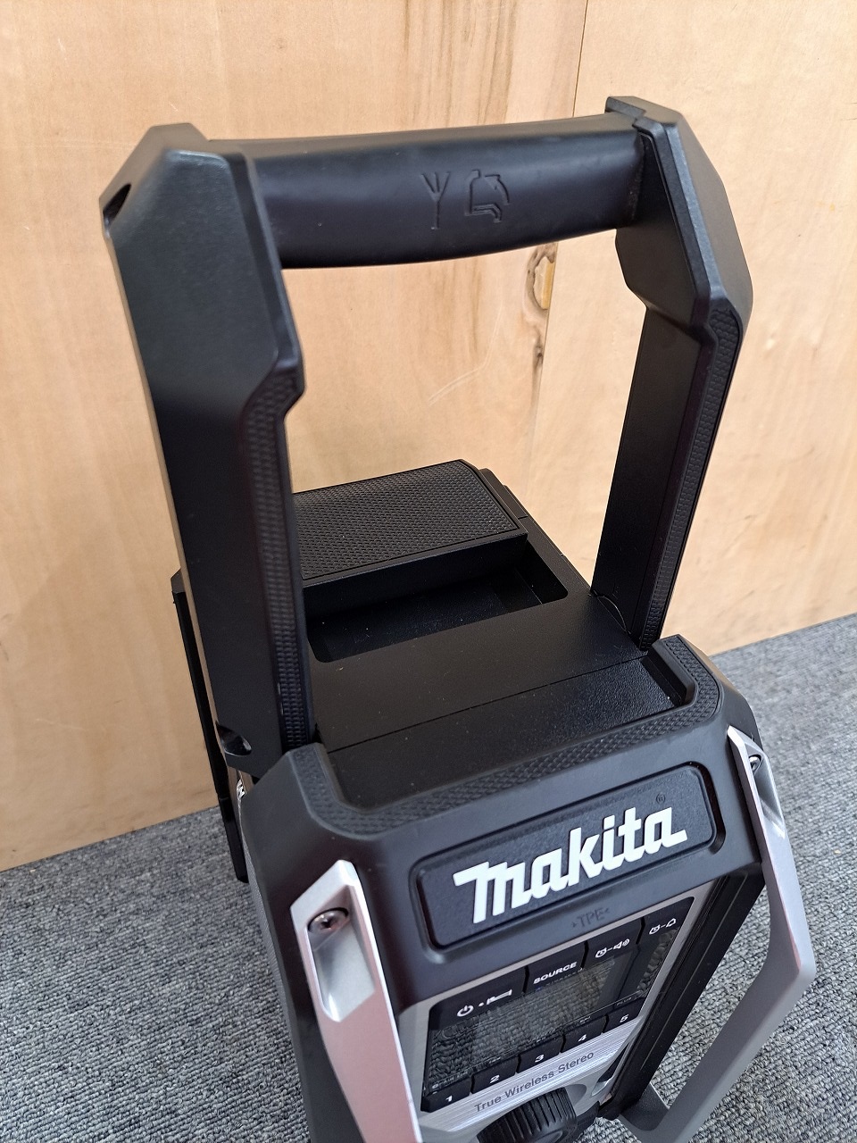 マキタ最高の音質( ﾟДﾟ) マキタ 充電式ラジオ MR113 | 工具の買取