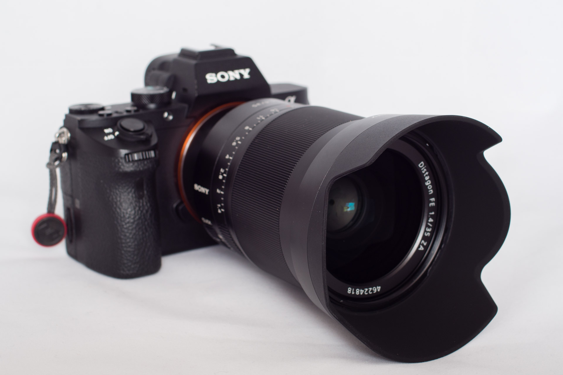 The Sony Zeiss Distagon T* FE 35mm f/1.4 ZA Lens Review — Tools