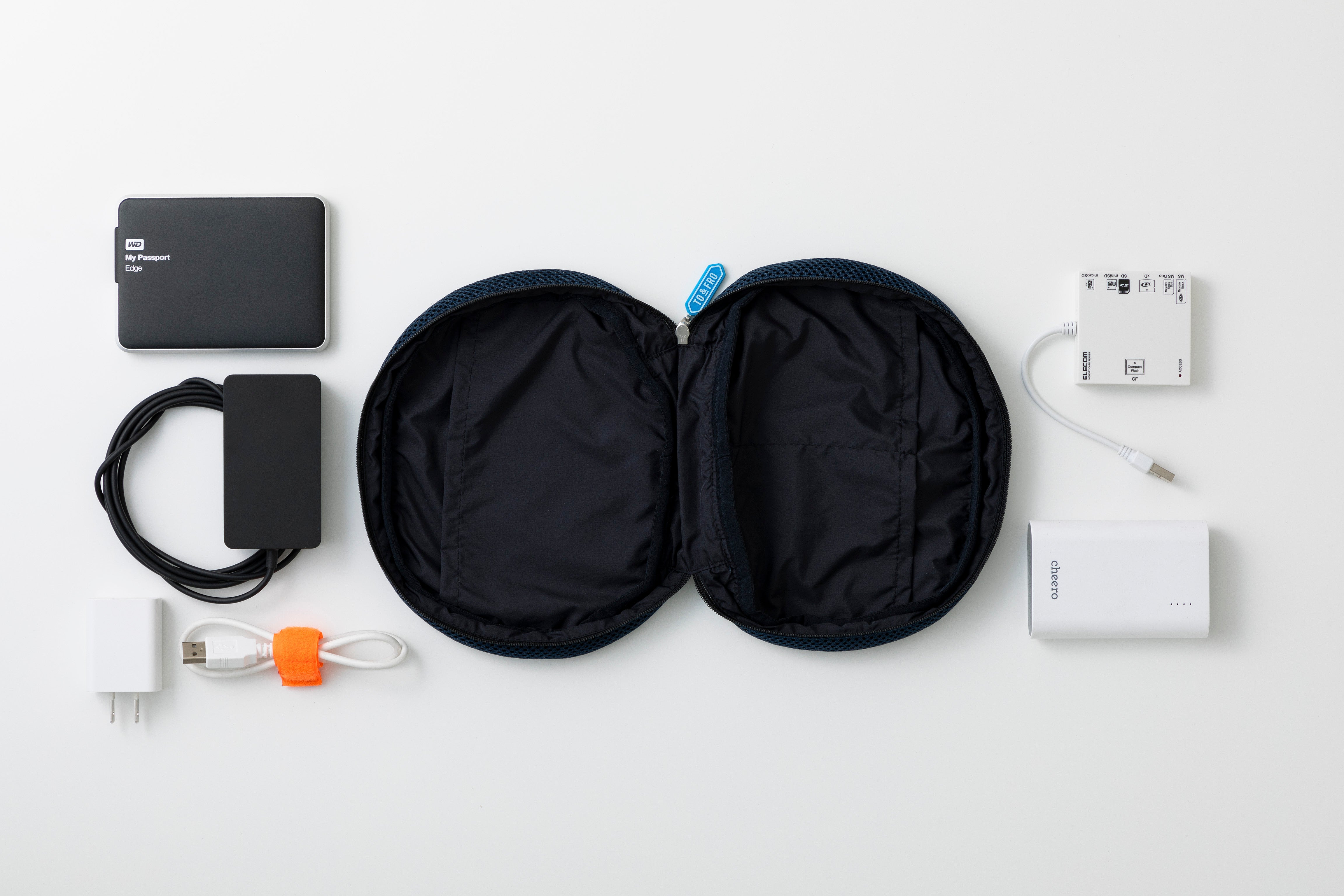 CABLE POUCHーケーブルポーチ｜TO&FRO – TO&FRO 軽さをもってでかけよう。