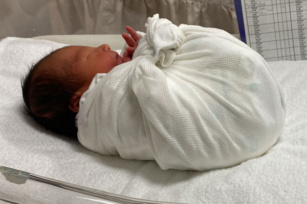 おひなまき（おくるみ）【ベビハグ】 | 製品情報 | トコちゃんベルトの