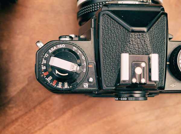 中古フィルムカメラ購入後メンテナンス／Nikon FE2｜銀塩写真を始め