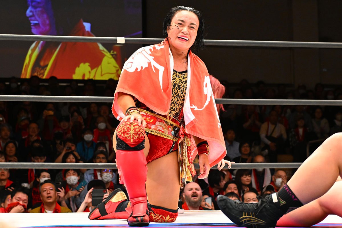 1ページ目】【センダイガールズ】里村明衣子が引退セレモニー 師・長与