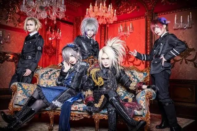 Zeke Deux - Top Music Japan