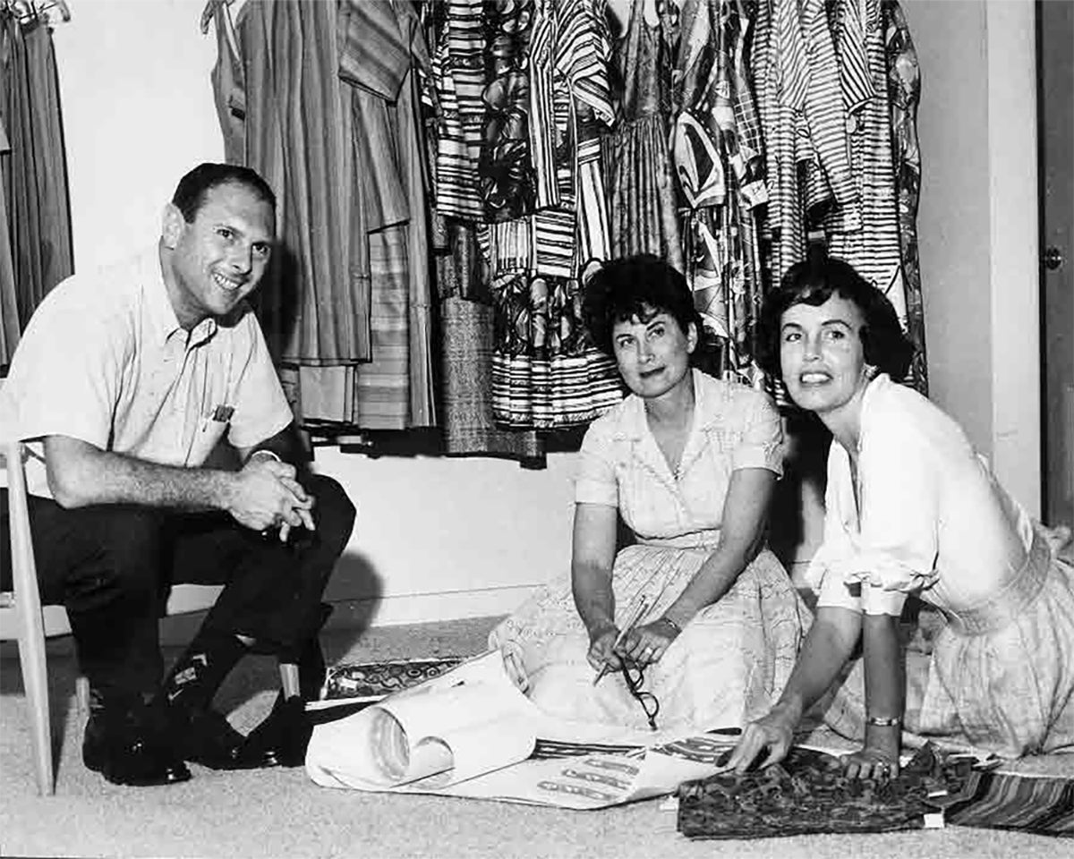 私たちに関しては – Tori Richard