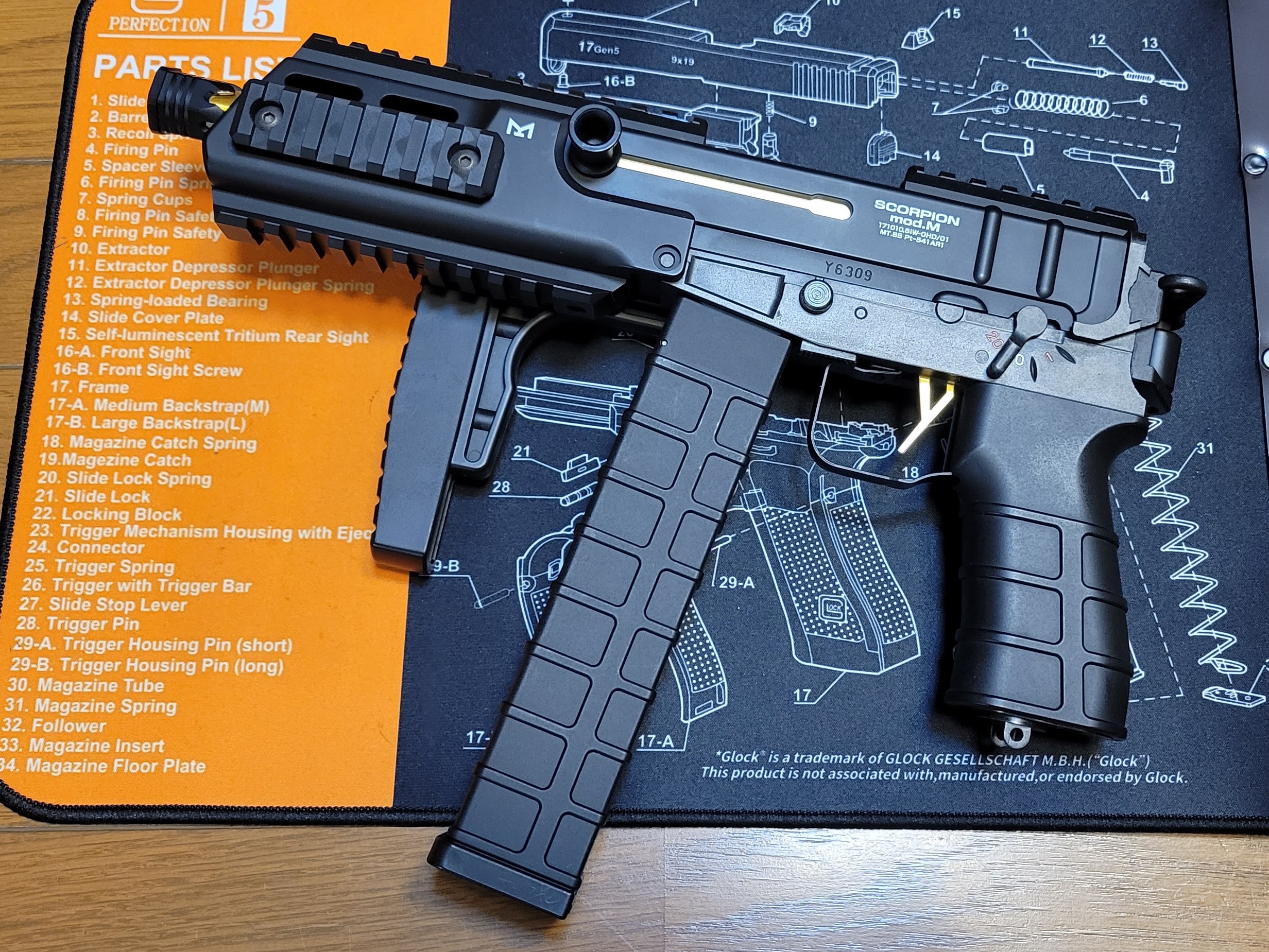 東京マルイ スコーピオン mod M バッテリー大容量化① | 分解改造ちゃん