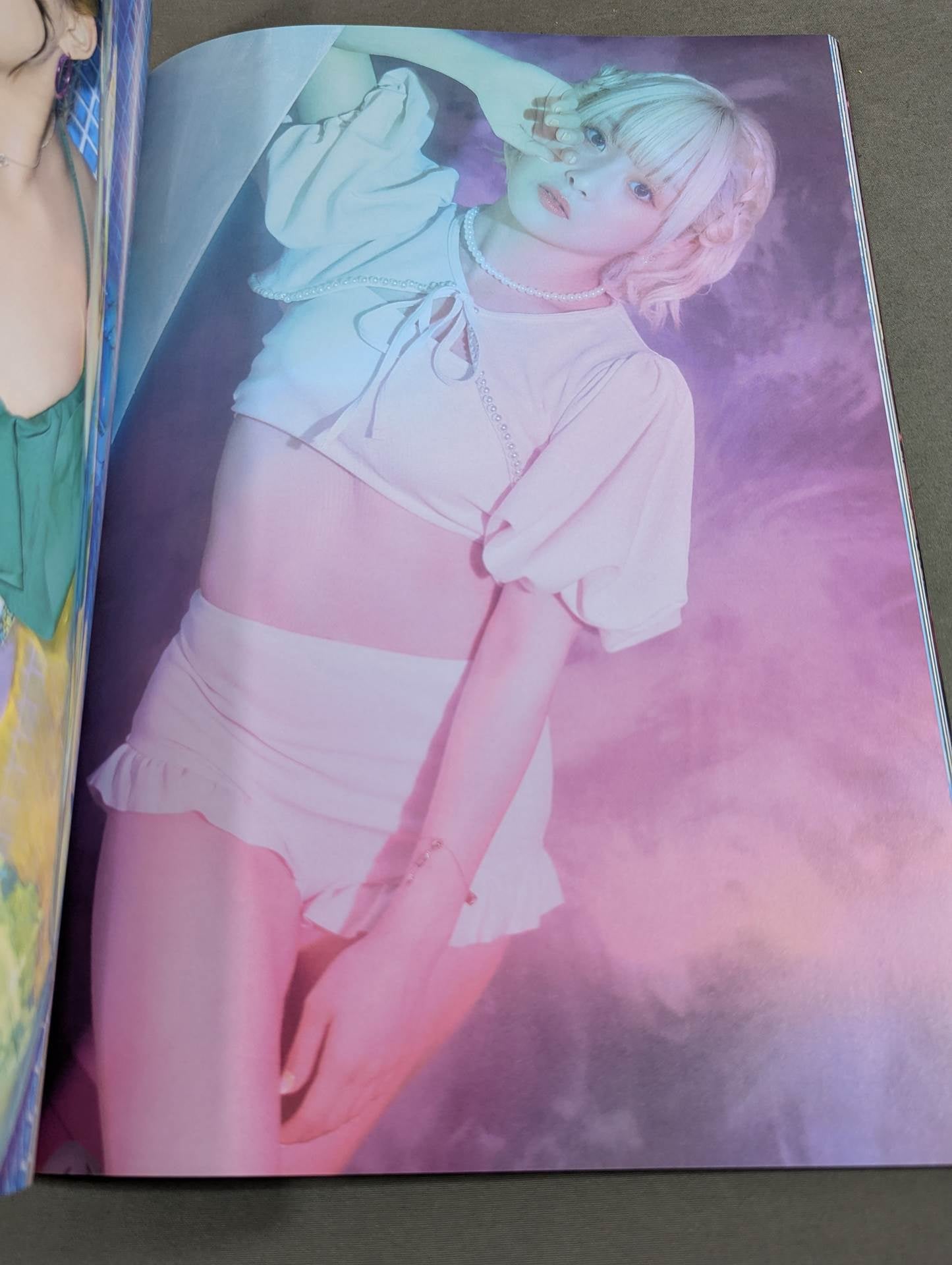 なつぽい 直筆サイン入り】STARDOM VISUAL BOOK Bikiniing 12 – 闘道館