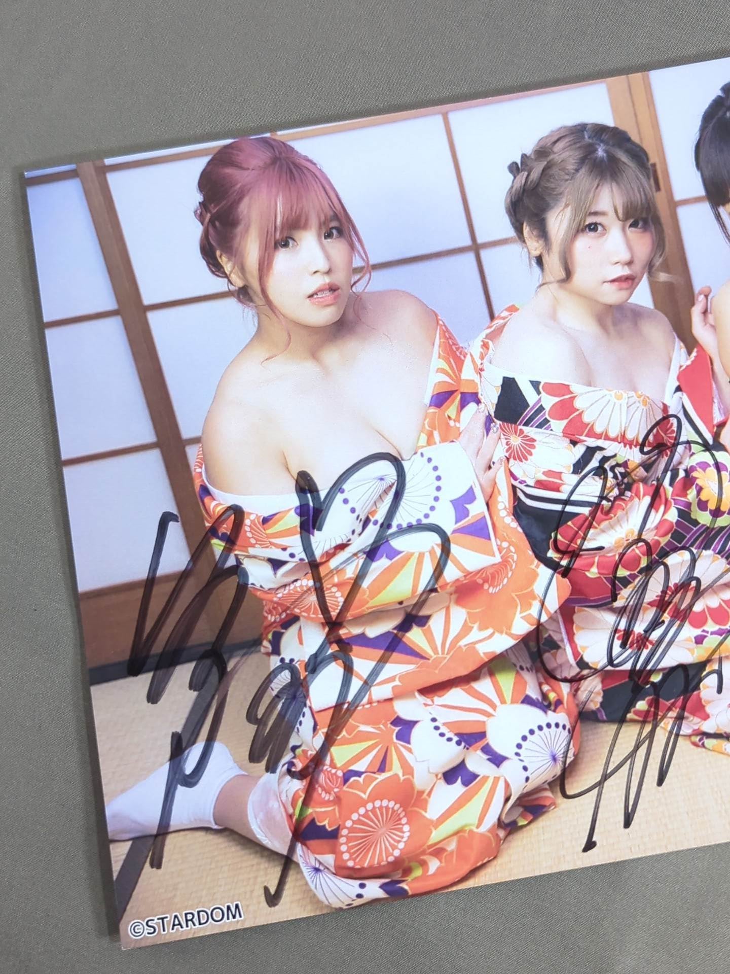 ☆COSMIC ANGELS☆ 3選手直筆サイン入り スターダム ポートレート①