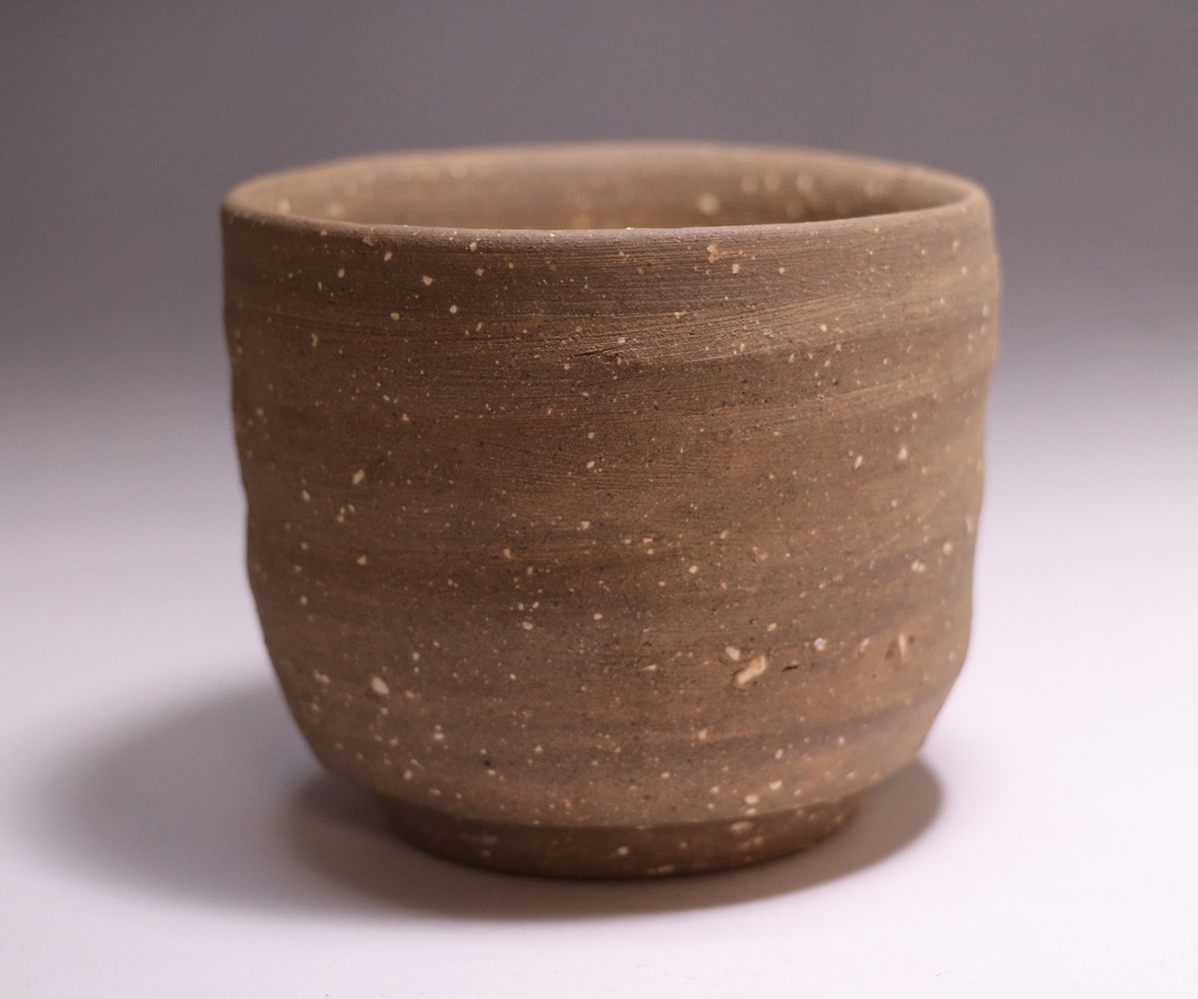 屋代剛右 作 「伊部酒呑」 ～備前焼専門卸小売店 川口陶楽苑～