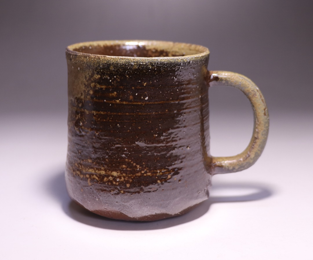 高力芳照 作 「備前火襷酒呑」 ～備前焼専門卸小売店 川口陶楽苑～