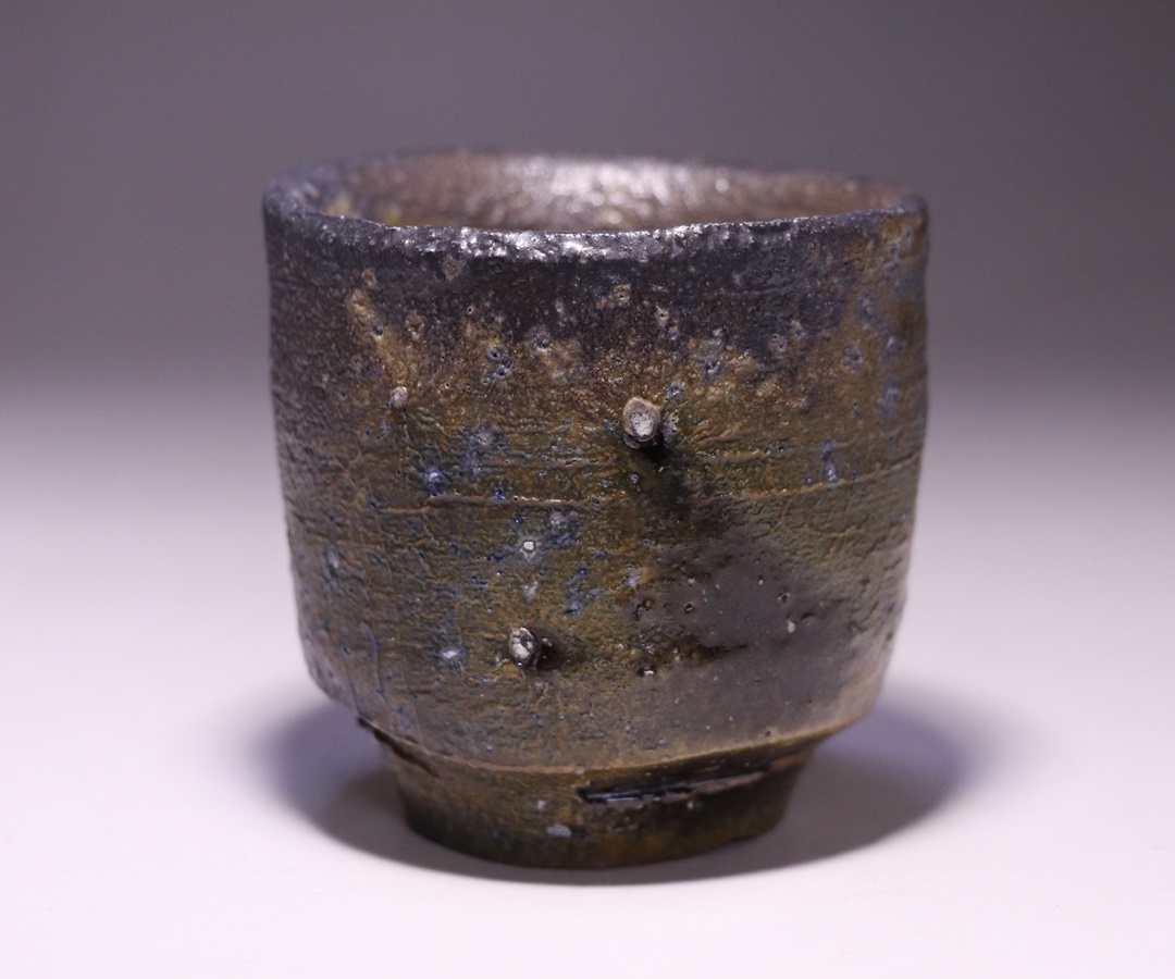 伊勢崎 淳 作 「備前黒酒呑」 ～備前焼専門卸小売店 川口陶楽苑～