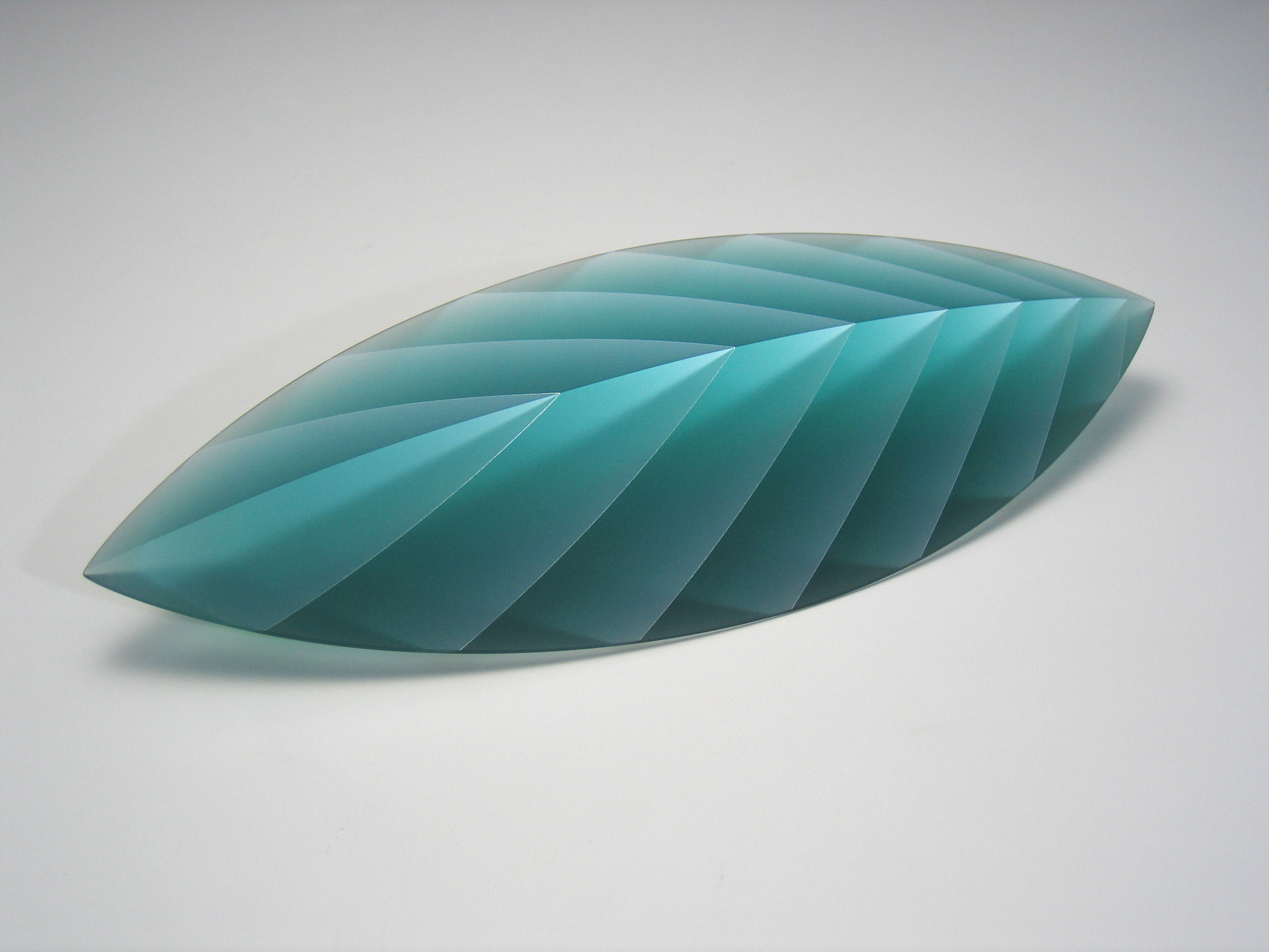 小島 有香子 作品7 Layers of light -LEAF-｜富山ガラス作家協会