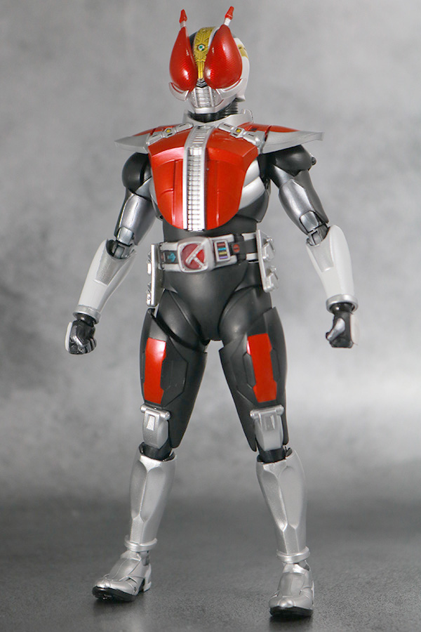 S.H.フィギュアーツ 仮面ライダー電王 ソード／ガンフォーム 真骨彫