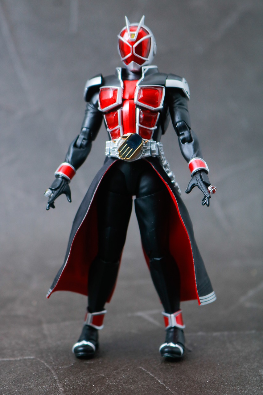 S.H.フィギュアーツ 仮面ライダーウィザード フレイムスタイル 真骨彫