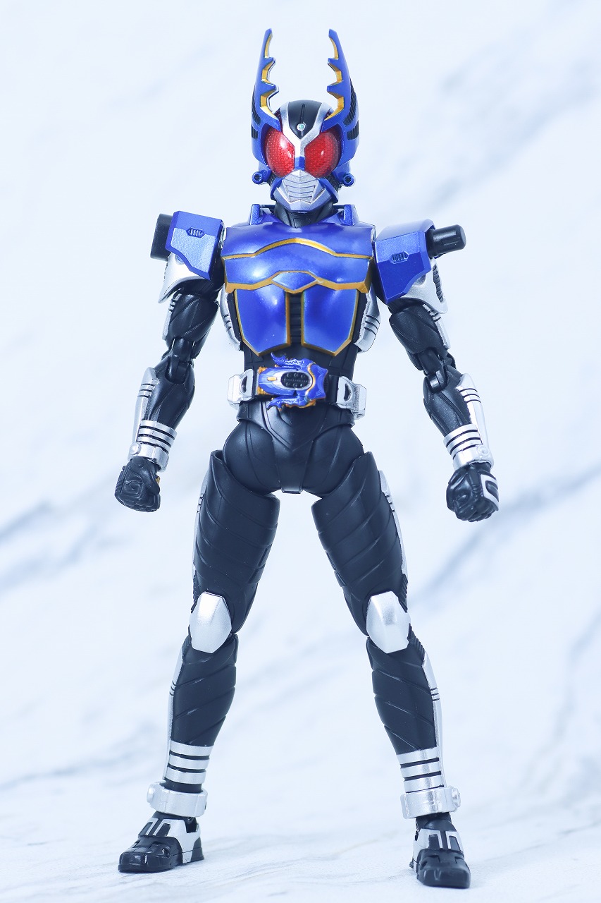 S.H.フィギュアーツ 真骨彫製法 仮面ライダーガタック ライダー