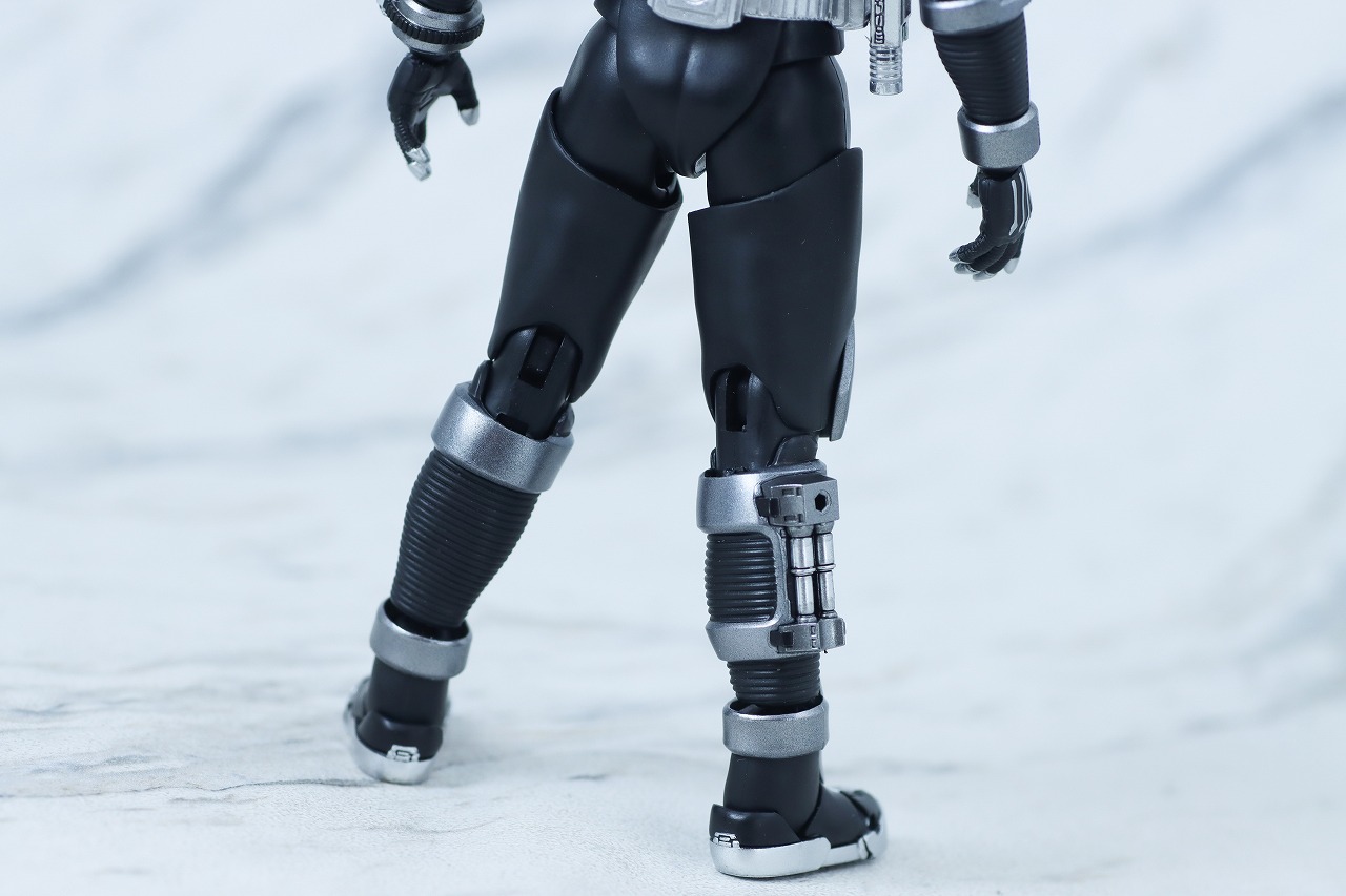 S.H.フィギュアーツ 真骨彫製法 仮面ライダーファイズ アクセル