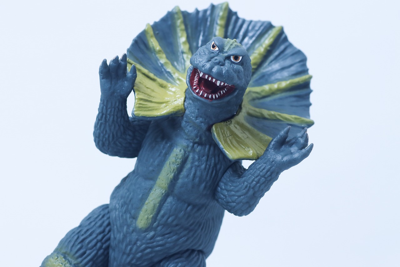 ムービーモンスターシリーズ×ウルトラ怪獣アドバンス エリ巻恐竜