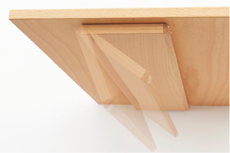 SLANT UP - スラントアップ 子どもたちの姿勢を守る20°｜豊橋木工株式会社