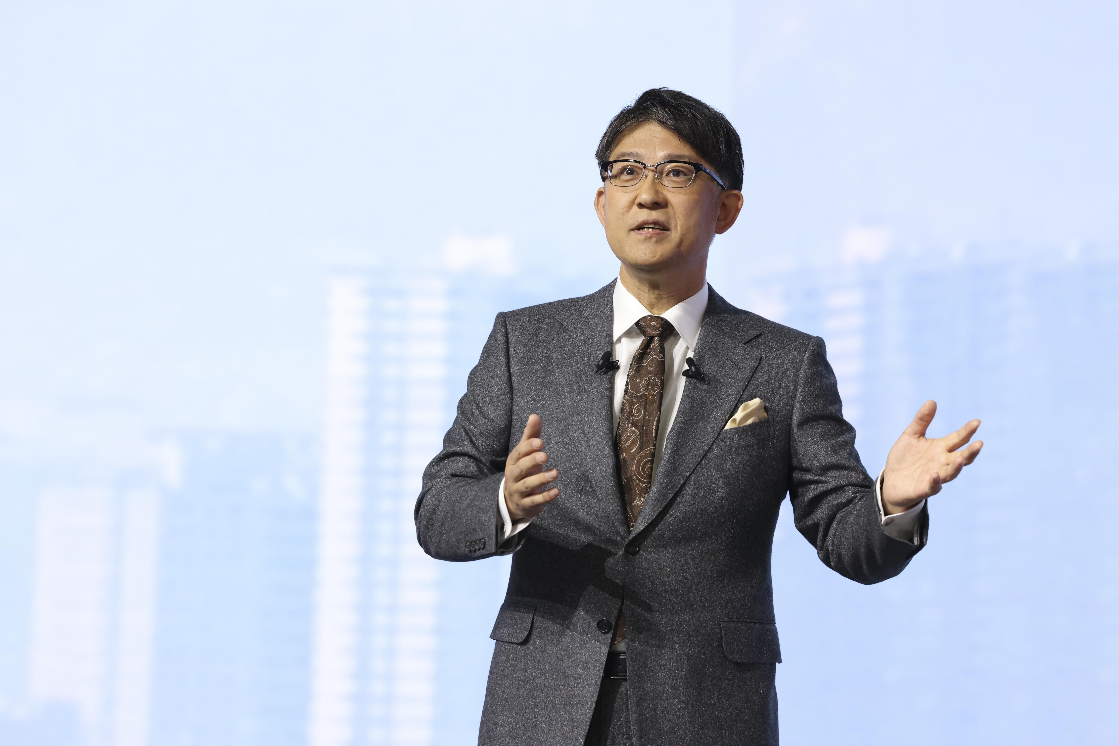 未来はみんなでつくるもの」 佐藤社長が世界に向けて発信