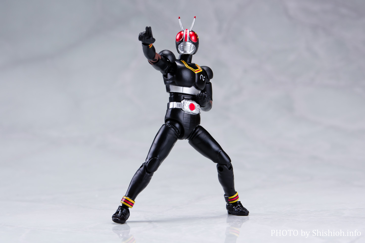 レビュー】掌動-XX 仮面ライダーI.仮面ライダーBLACK