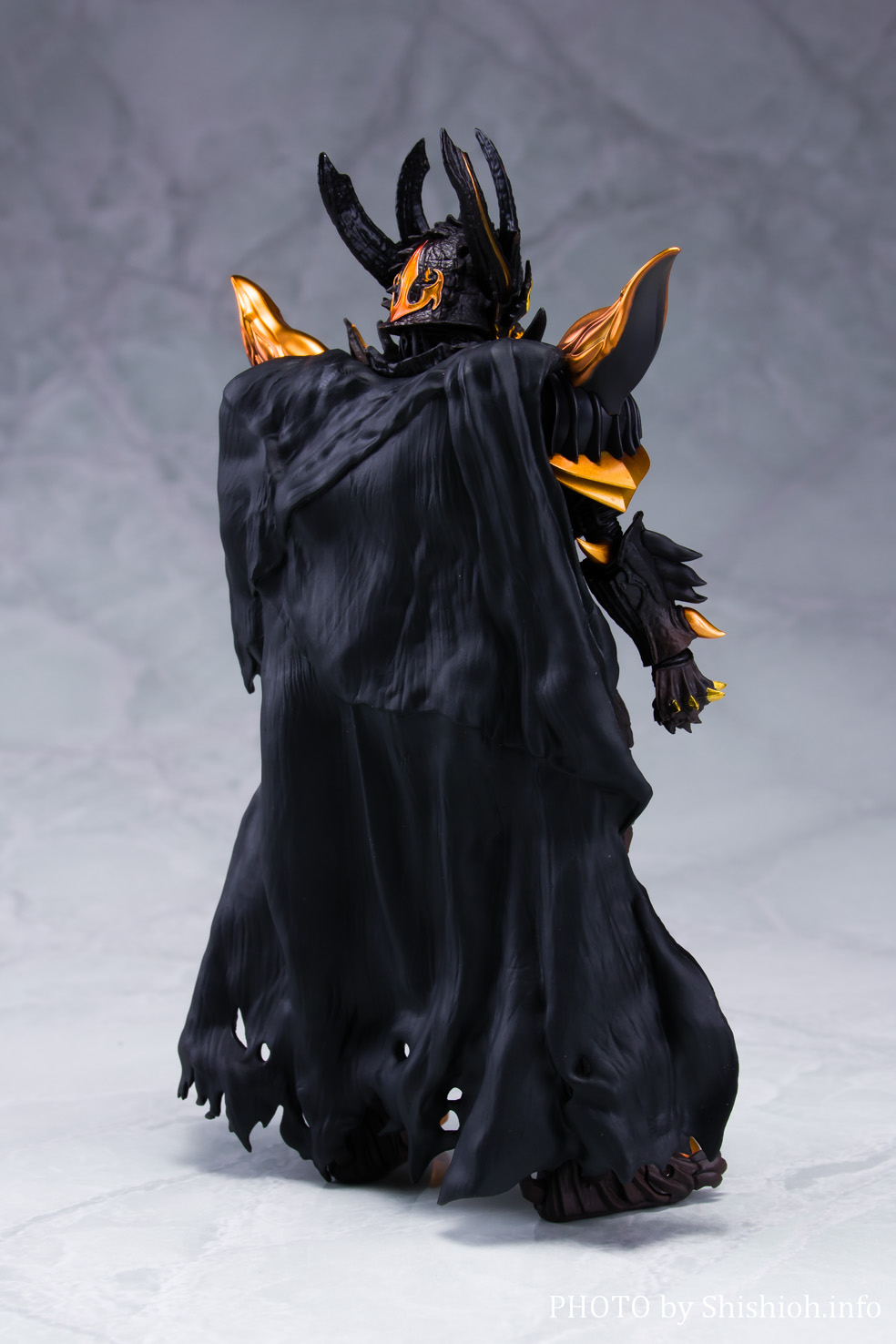 レビュー】 S.H.Figuarts（真骨彫製法） 暗黒騎士キバ