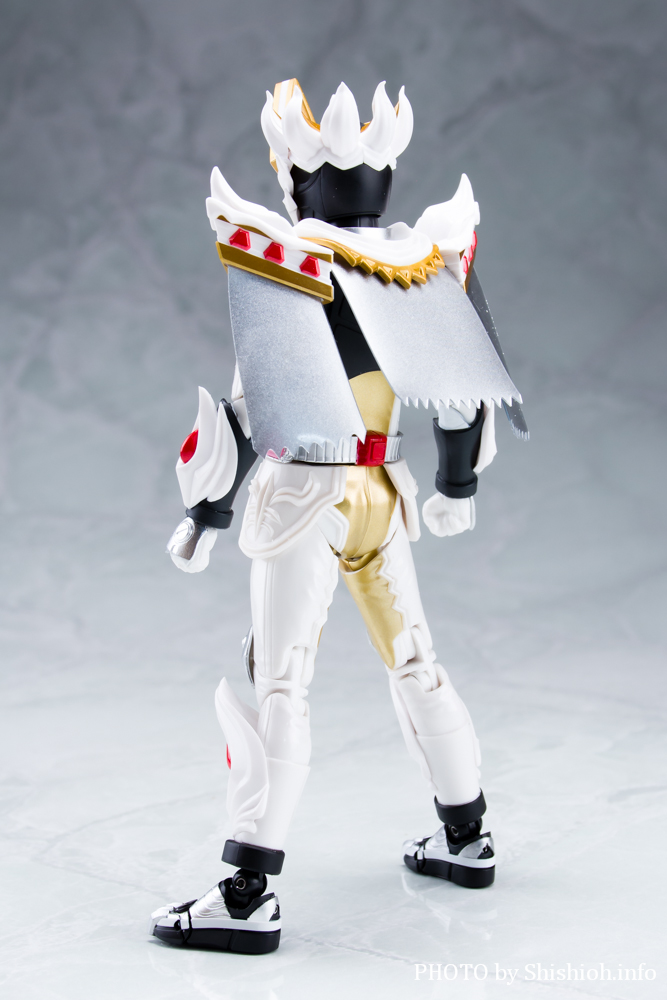 レビュー】S.H.Figuarts 仮面ライダーガヴ ケーキングフォーム