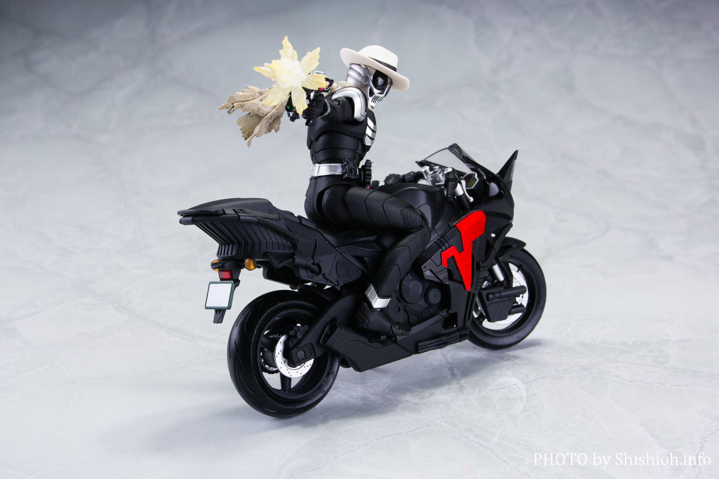 レビュー】S.H.Figuarts スカルボイルダー