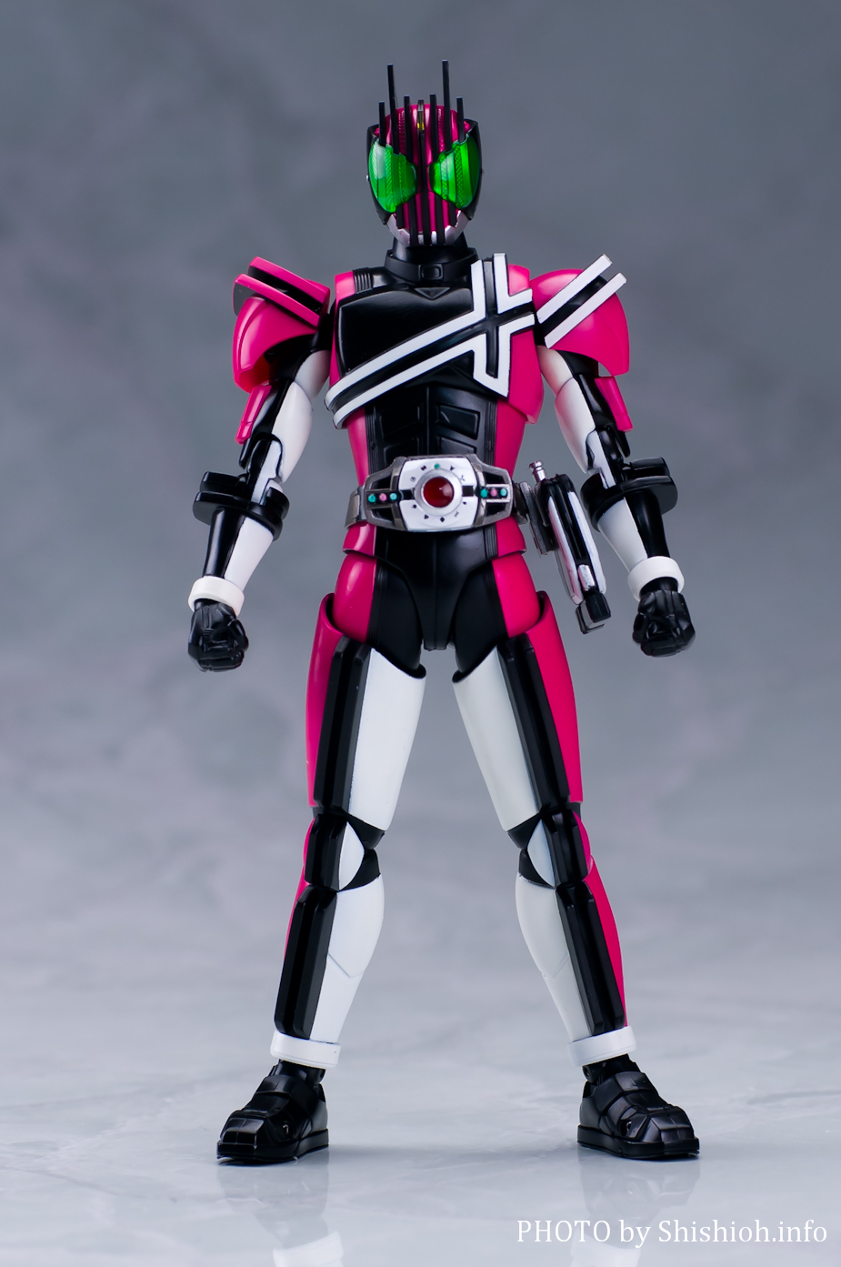 レビュー】S.H.Figuarts（真骨彫製法）仮面ライダーディケイド