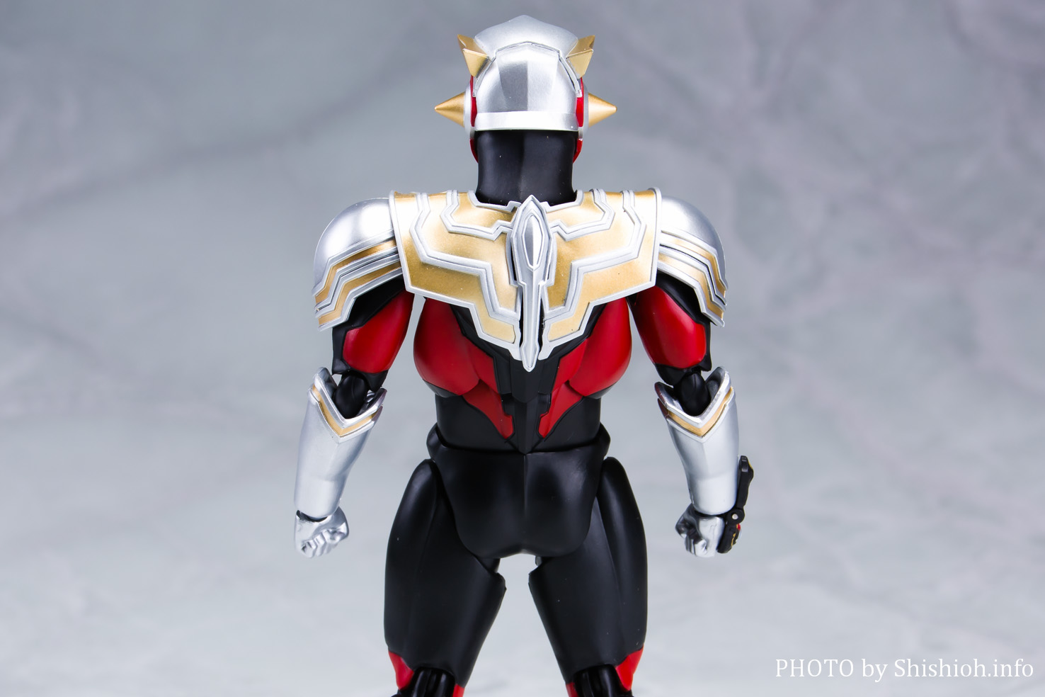 レビュー】 S.H.Figuarts ウルトラマンタイタス