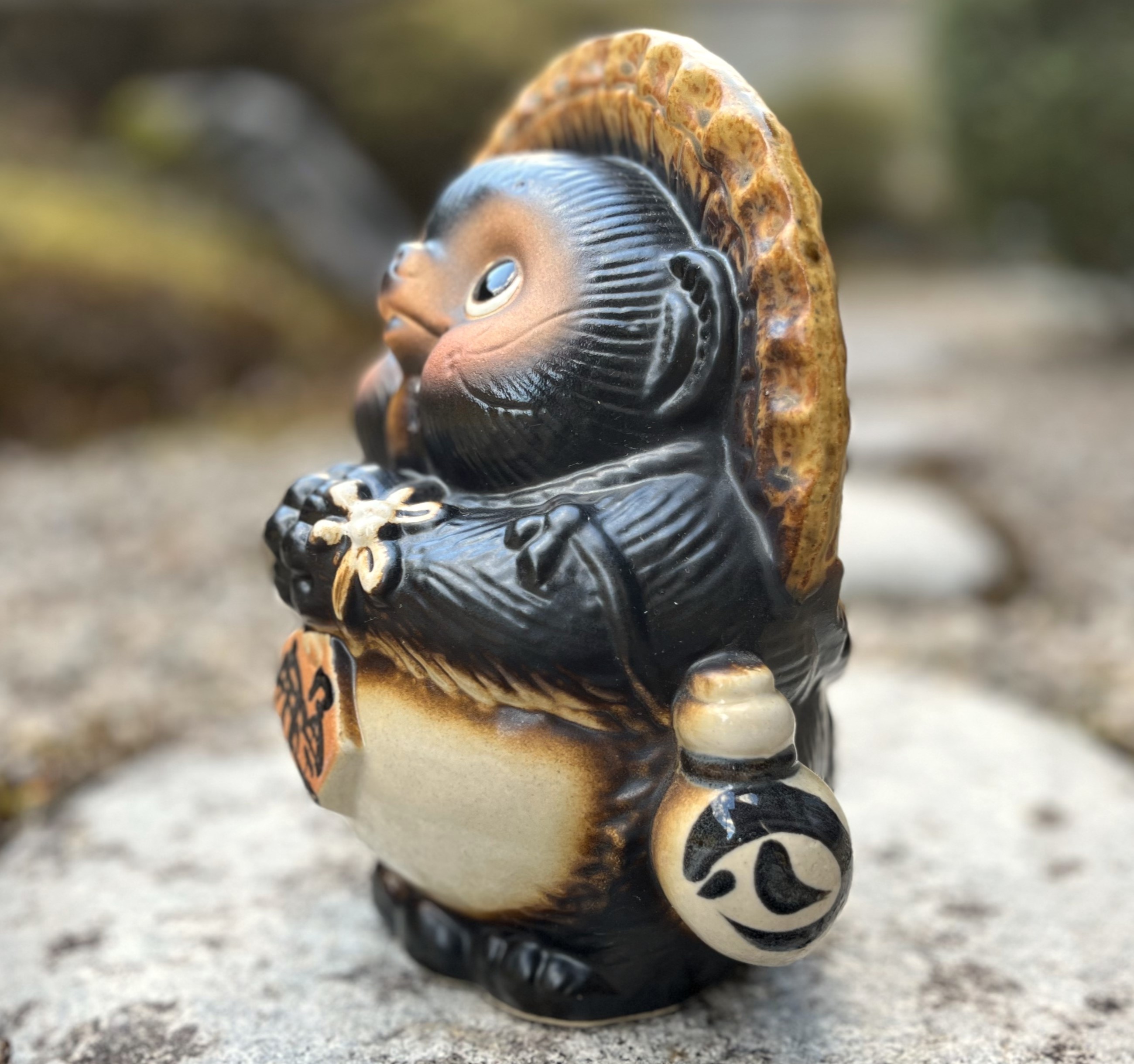 楽天市場】お願い狸 9号 たぬき かわいい 置物 陶器 信楽焼 たぬき