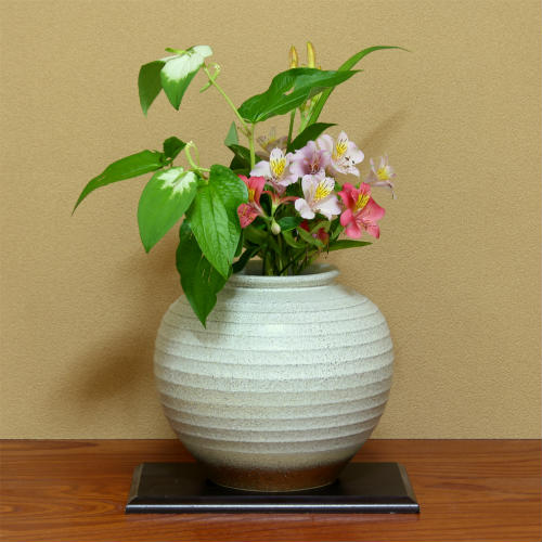楽天市場】信楽焼 花瓶 白 チタン 千段 丸 8号 陶器 おしゃれ 花入
