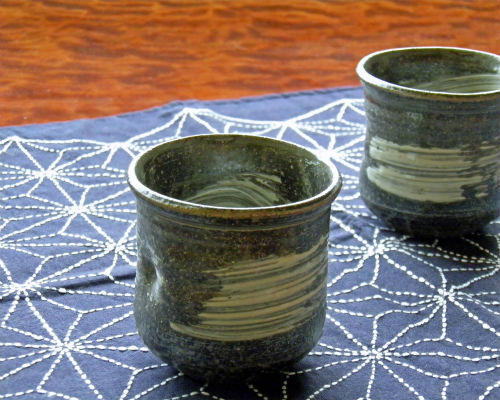 楽天市場】信楽焼 焼酎グラス 冷却刷毛目 陶器 焼酎カップ 湯呑 ビール