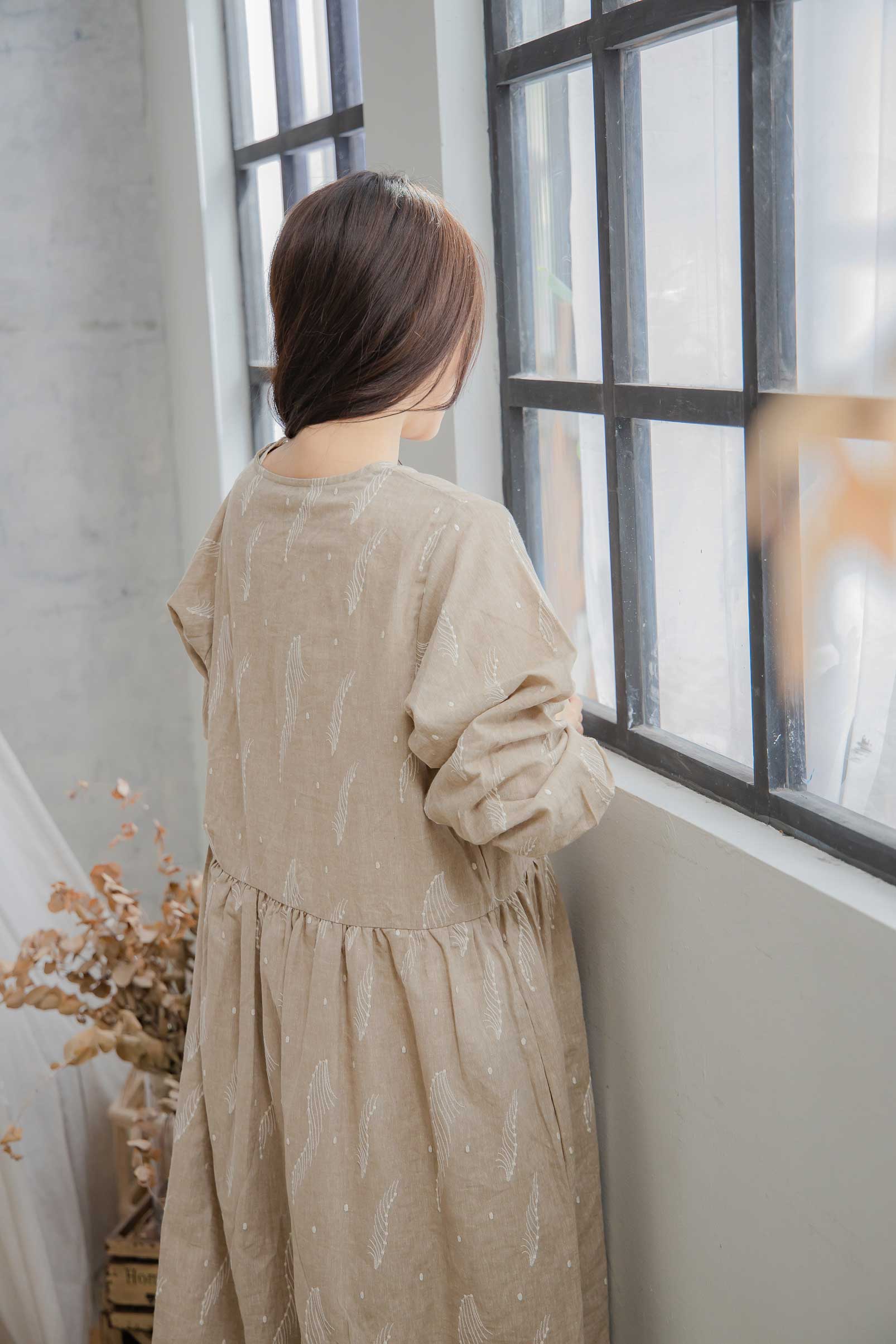 楽天市場】長袖リネン綺麗レースロングワンピース 【 ベージュ ベイジ