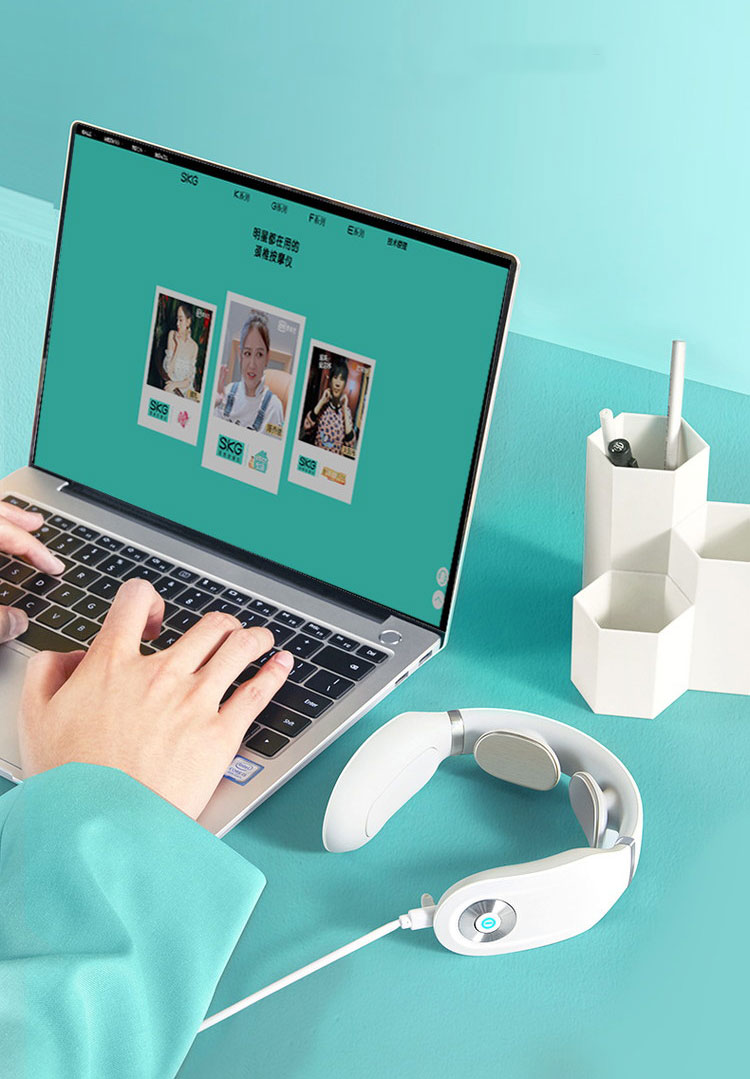 楽天市場】skg ネックマッサージャー ホワイト【首 首元ケア ケア用品