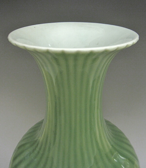 楽天市場】竜泉窯 砧青磁シノギ花生 高さ約42cm 中国 陶磁器 美術品