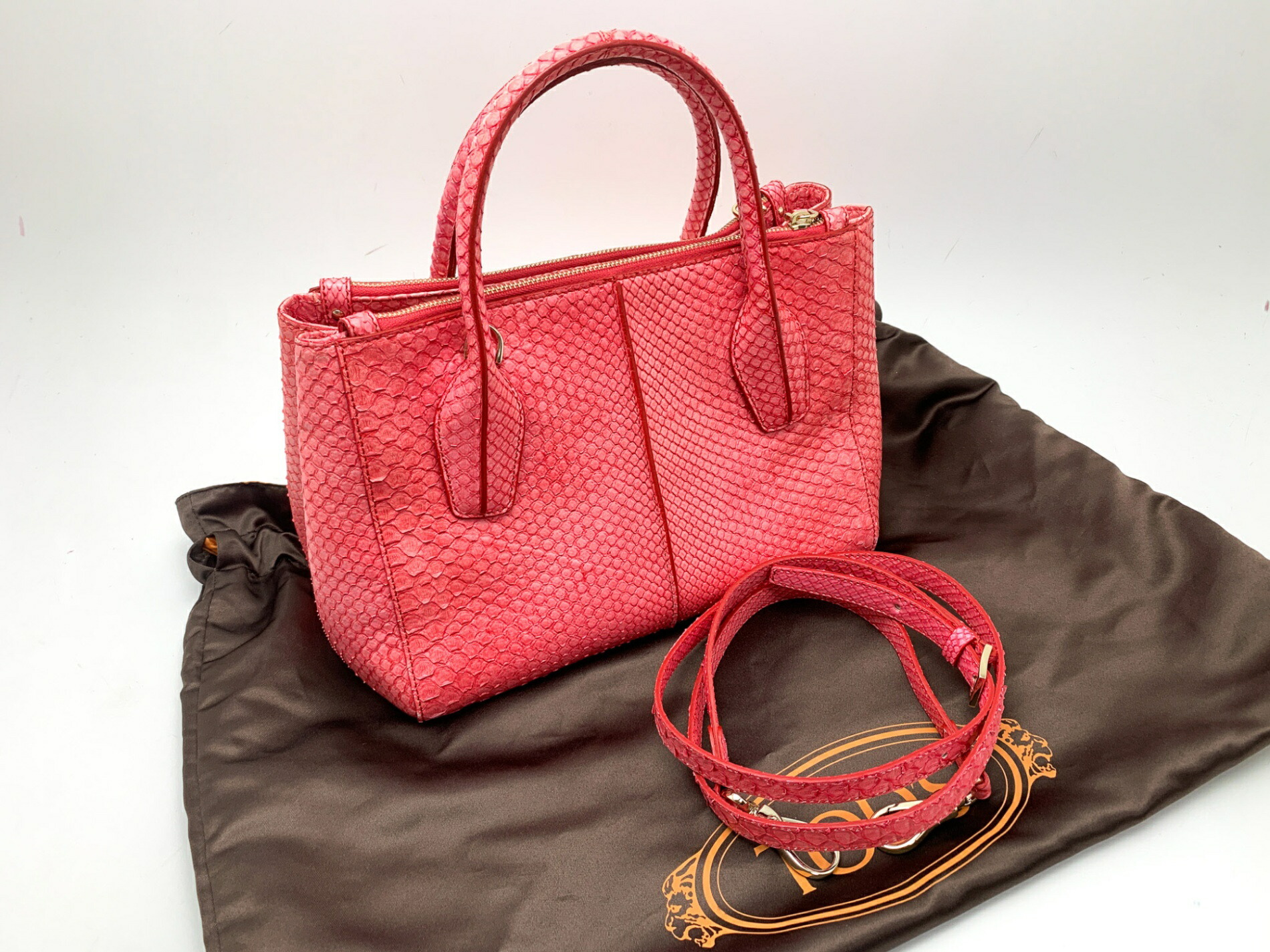 楽天市場】TOD'S トッズ ピンク系 パイソン 蛇革 2wayトートバッグ