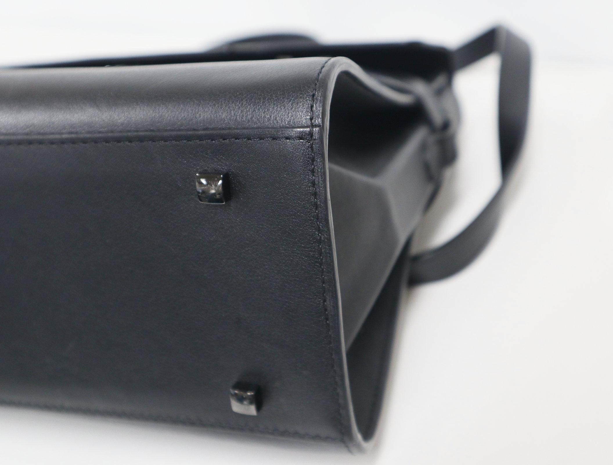 楽天市場】デルヴォー DELVAUX タンペート GM レザー ブラック Tempete