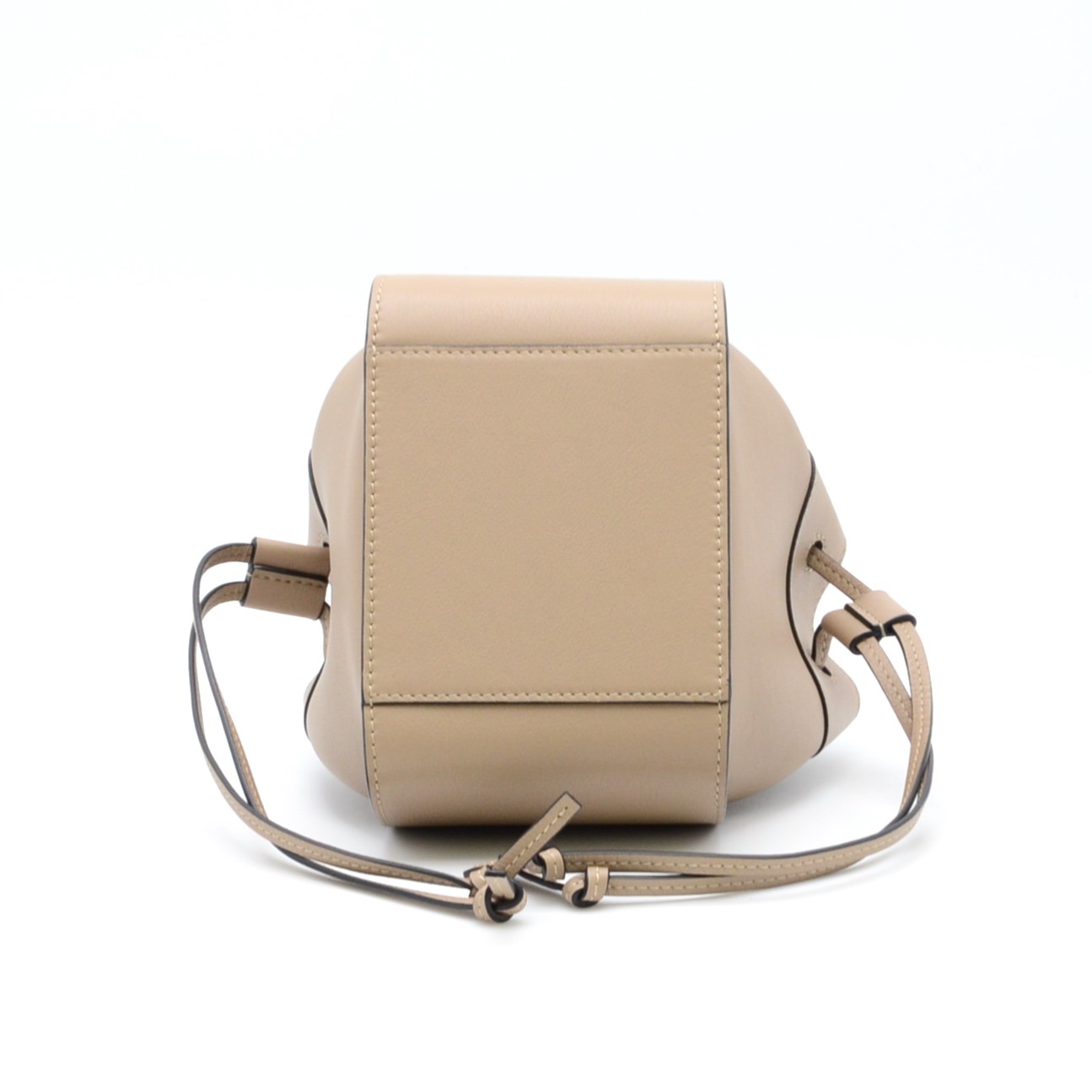 楽天市場】LOEWE ロエベ ハンモック ドローストリングミニ サンド