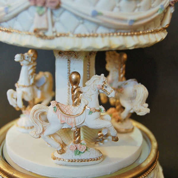 楽天市場】ロイヤルカルーセルオルゴール オルゴール 【送料無料】馬