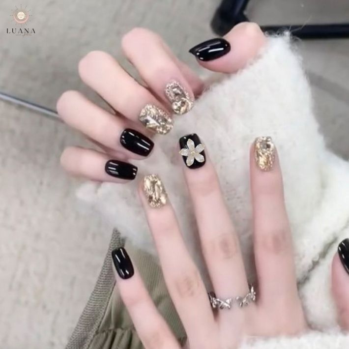 楽天市場】ポイント5倍ネイルパーツ ビジューフラワー 2個 キラキラ