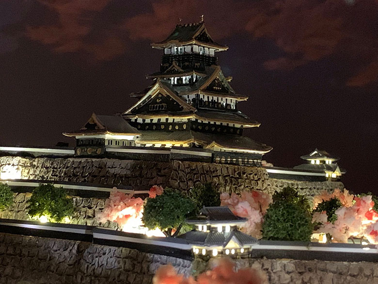 楽天市場】大阪城 豊臣大坂城 ジオラマ模型【当店限定オリジナル