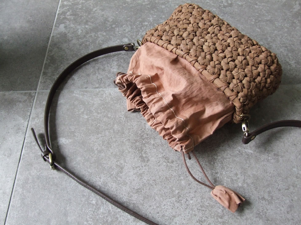 楽天市場】純国産 山葡萄かごバッグ 特上六角花模様編み 本革