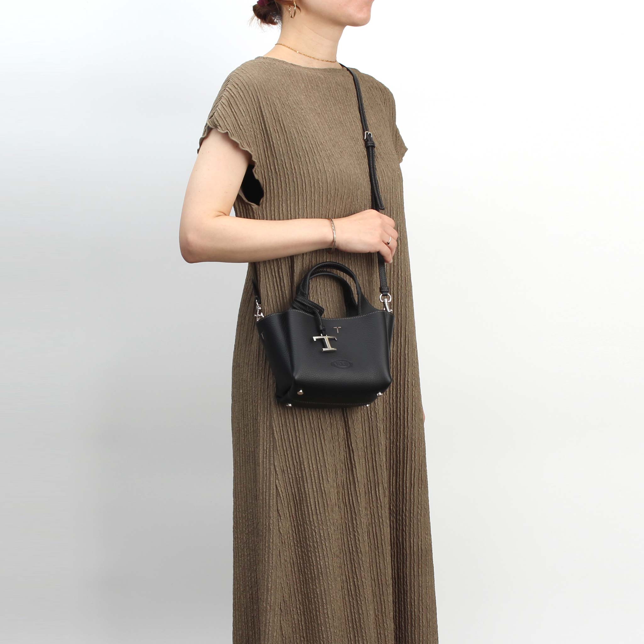 楽天市場】トッズ TOD'S バッグ 2WAYハンド/ショルダーバッグ APA